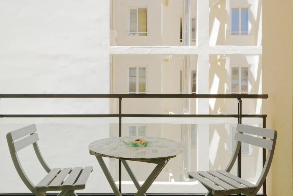 Super T2 Climatise Avec Balcon A Pied Plage Catalan مارسيليا المظهر الخارجي الصورة